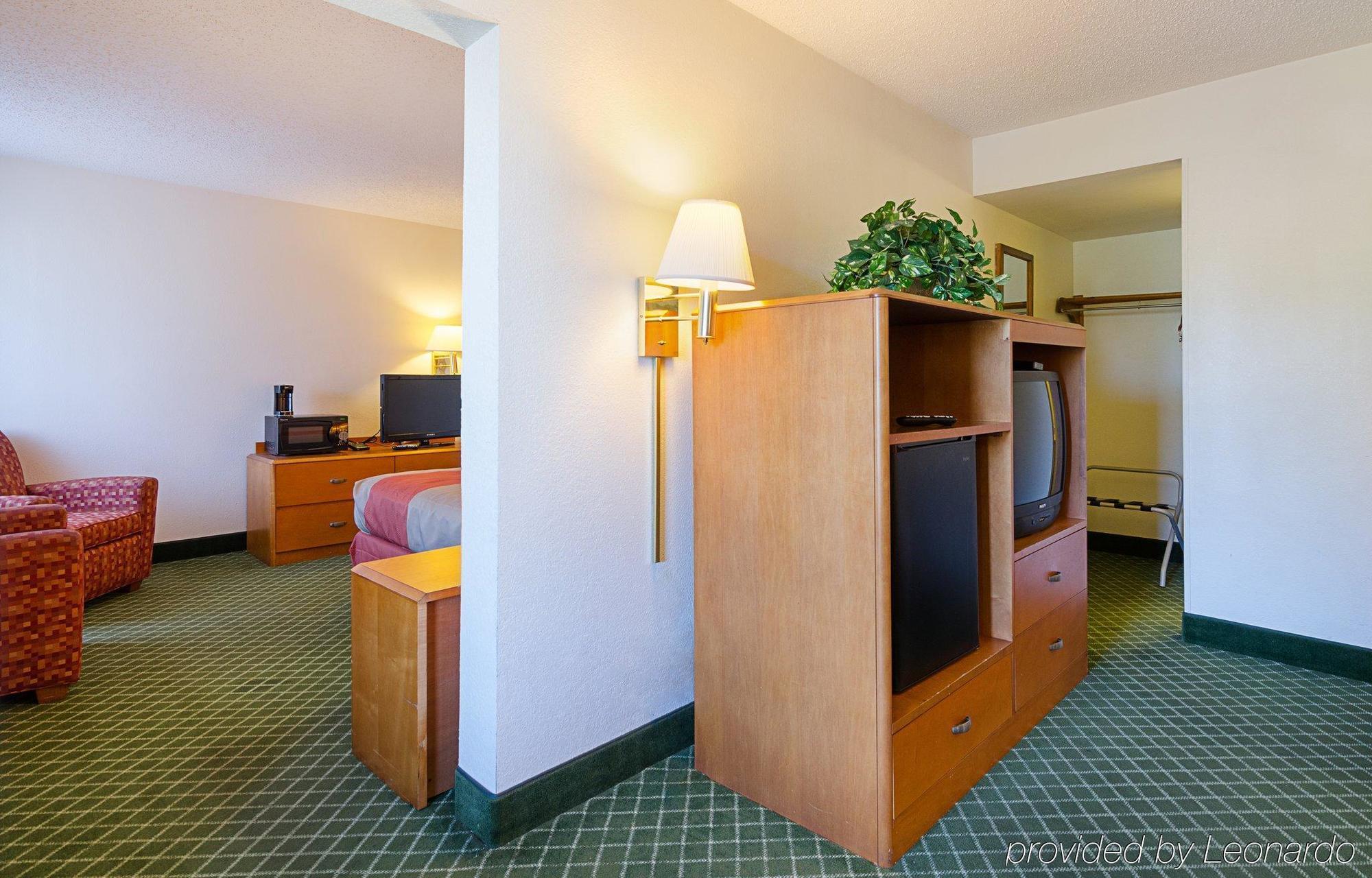 Econo Lodge Inn & Suites جونسون سيتي، تينيسي المظهر الخارجي الصورة