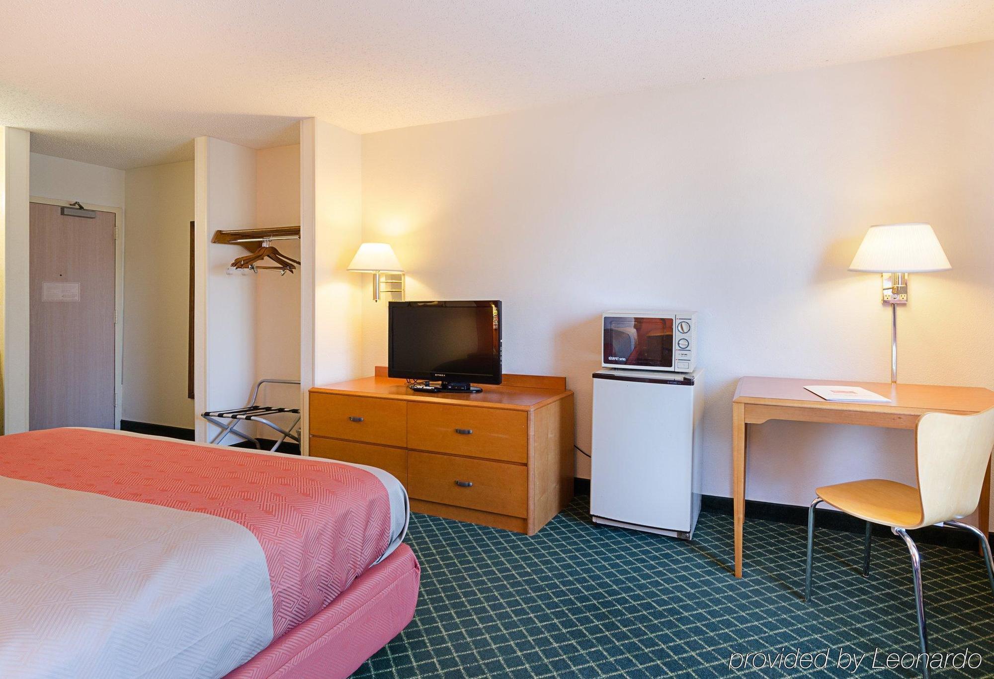Econo Lodge Inn & Suites جونسون سيتي، تينيسي المظهر الخارجي الصورة