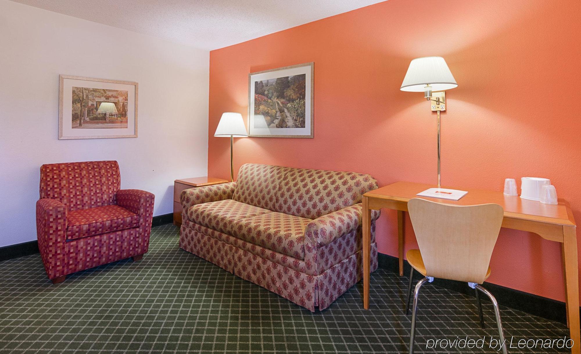 Econo Lodge Inn & Suites جونسون سيتي، تينيسي المظهر الخارجي الصورة