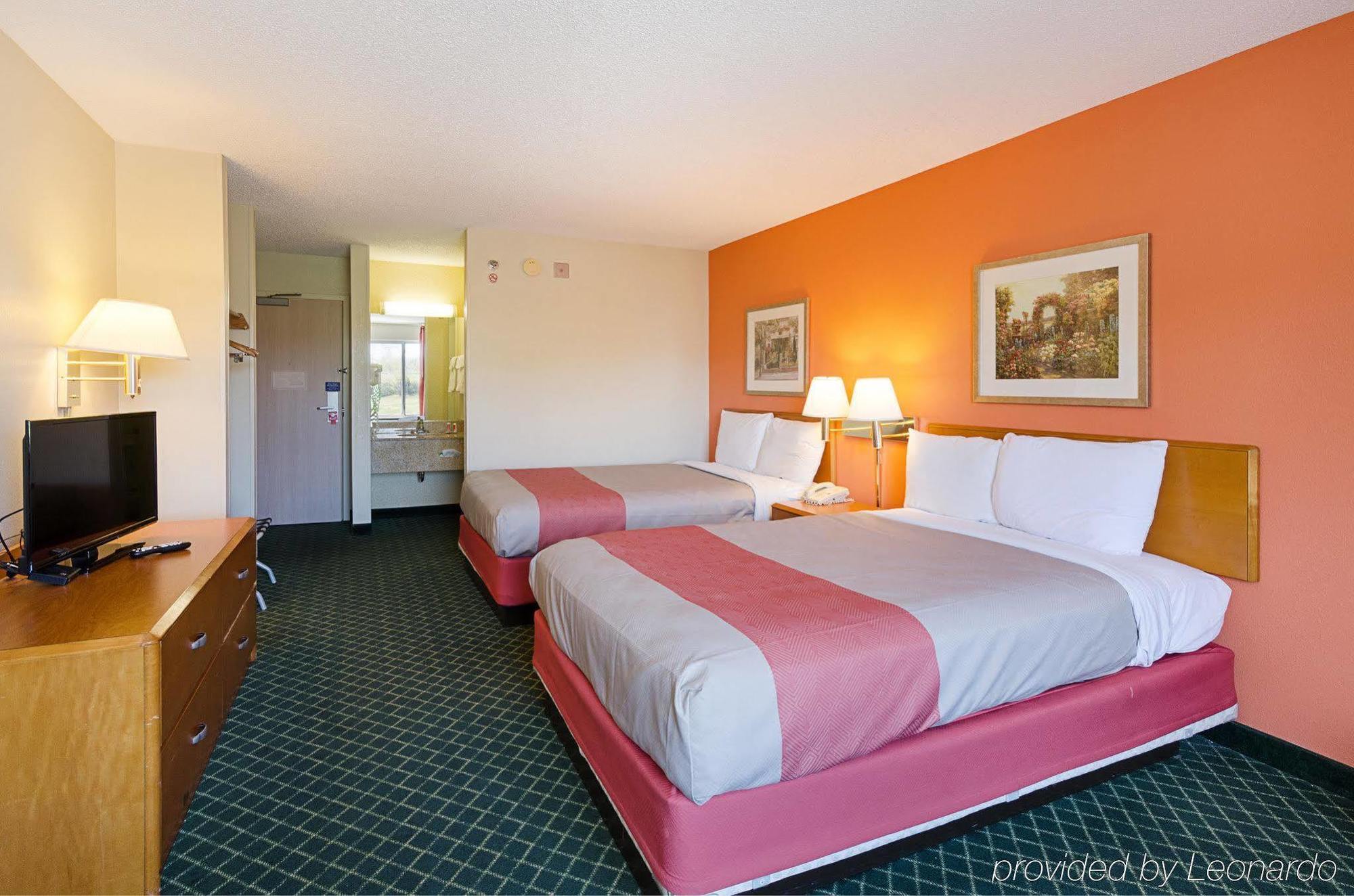 Econo Lodge Inn & Suites جونسون سيتي، تينيسي المظهر الخارجي الصورة