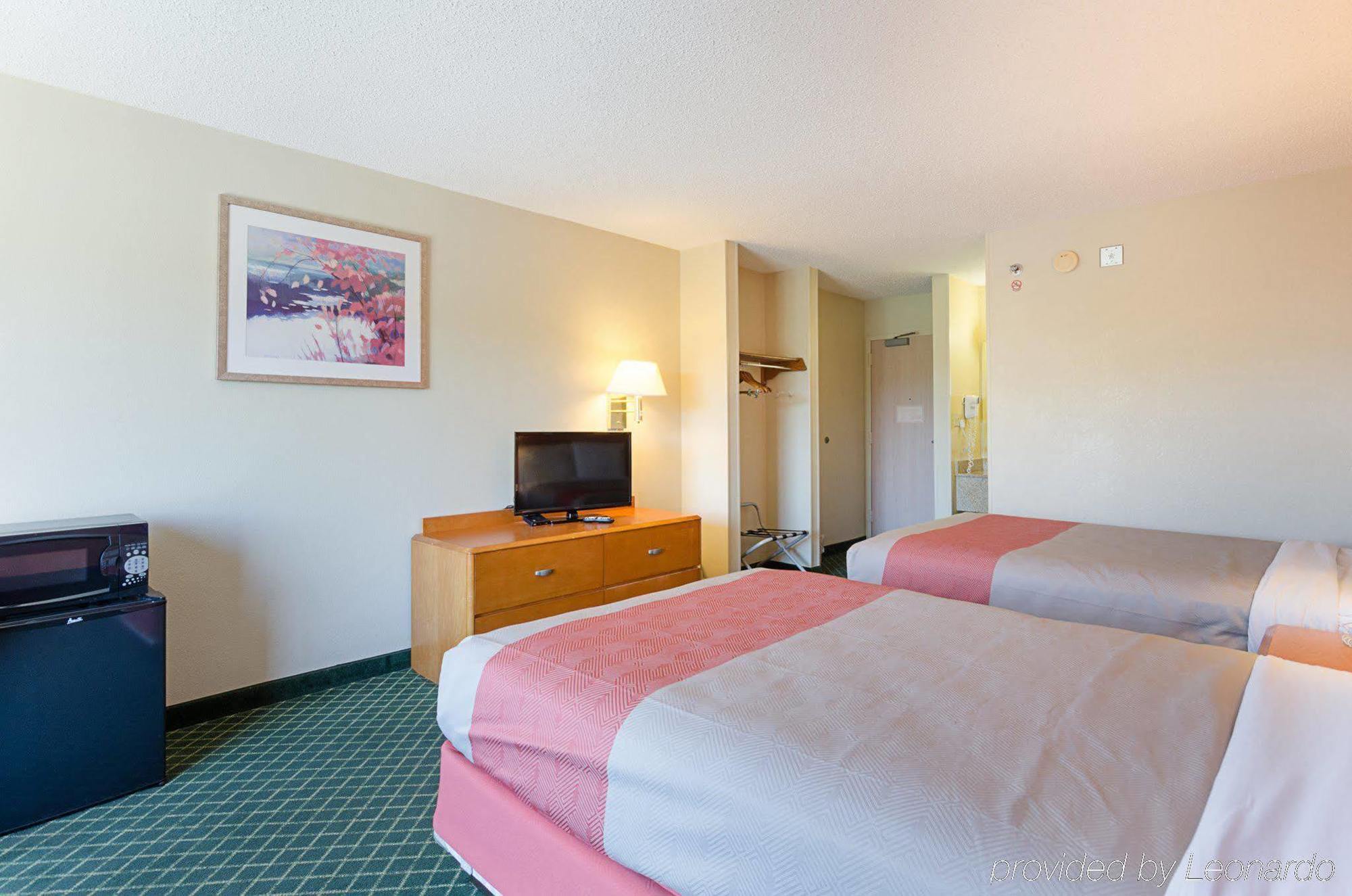 Econo Lodge Inn & Suites جونسون سيتي، تينيسي المظهر الخارجي الصورة